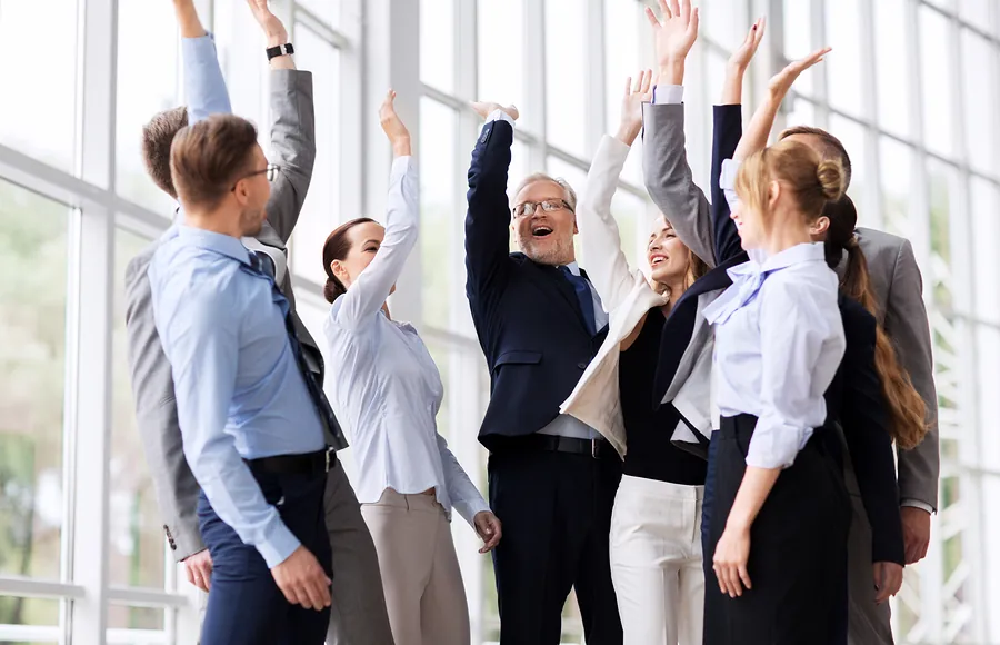A Young, Inexperienced Sales Team or a Veteran, Tenured One?