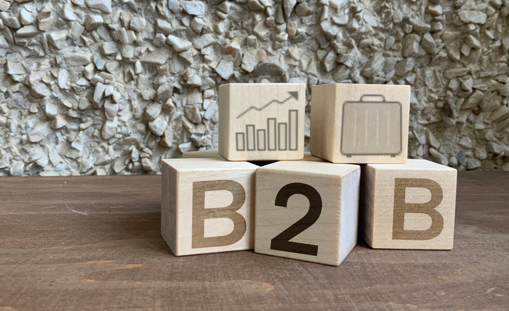 Wooden cubes with the abbreviation B2B